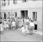 [Foto di gruppo davanti allo studio Foto Gasparini]