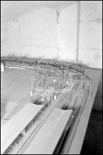 [Trenino con circuito elettrico radiocomandato utilizzato da Alberto Gasparini, figlio del fotografo Antonio Gasparini]