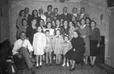 [Foto di gruppo e coppie]