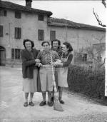 [Foto di gruppo e coppie]