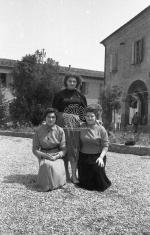 [Foto di gruppo e coppie]