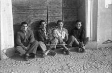 [Foto di gruppo e coppie]