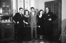 [Foto di gruppo e coppie]