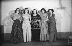 [Foto di gruppo e coppie]