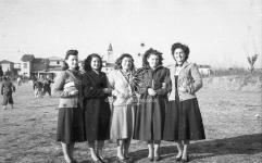 [Foto di gruppo e coppie]