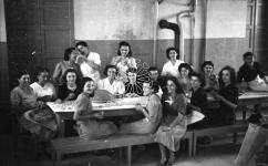 [Foto di gruppo e coppie]