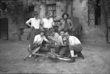 [Foto di gruppo e coppie]