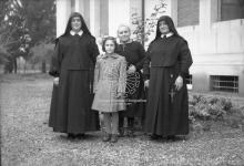 [Foto di gruppo e coppie]