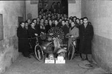 [Foto di gruppo e coppie]