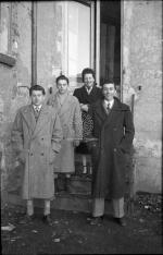 [Foto di gruppo e coppie]