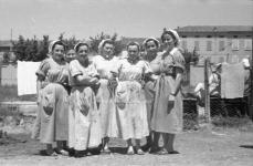 [Foto di gruppo e coppie]